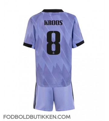 Real Madrid Toni Kroos #8 Udebanetrøje Børn 2022-23 Kortærmet (+ Korte bukser)